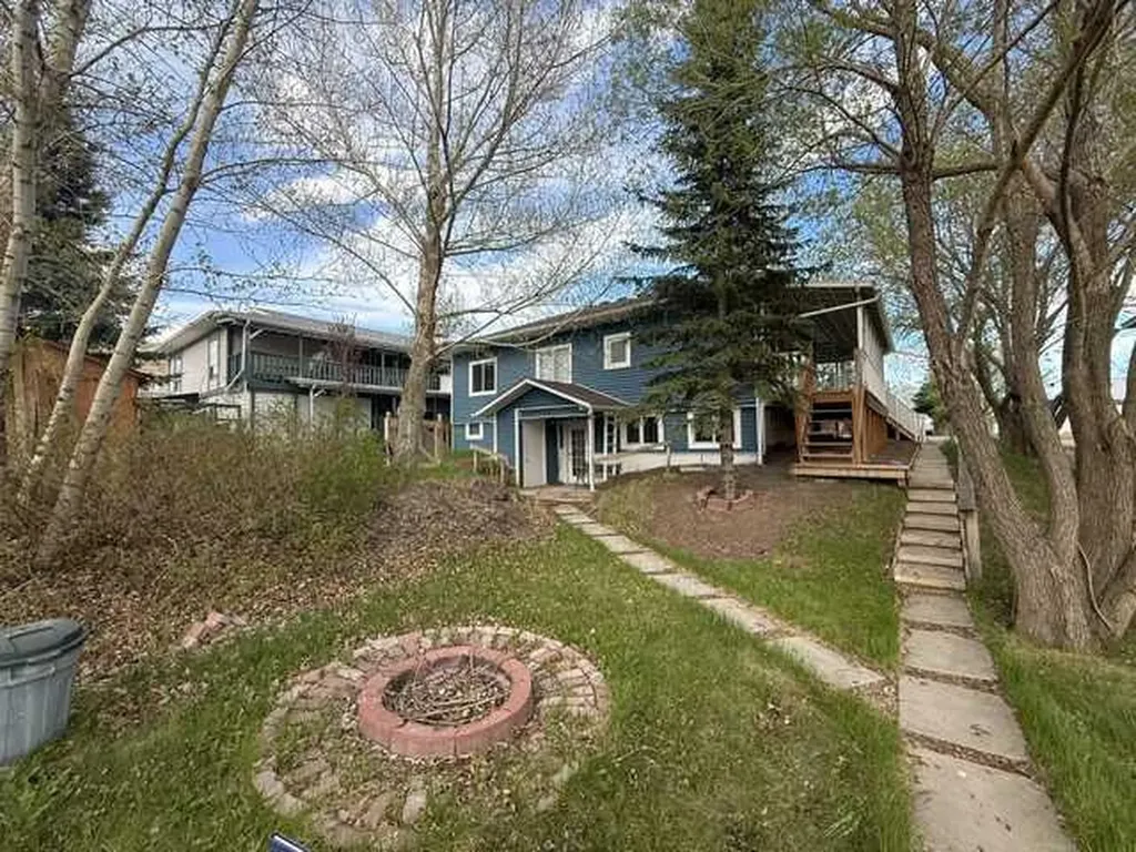 308 Glyde Street Rosebud AB T0J 2T0
