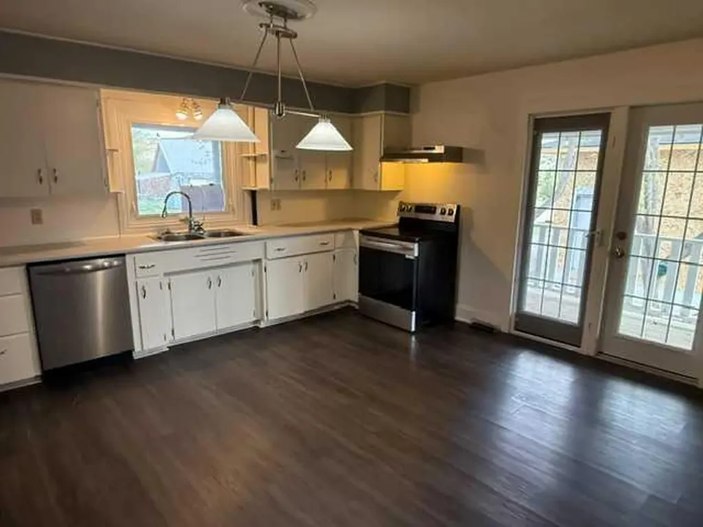 308 Glyde Street Rosebud AB T0J 2T0