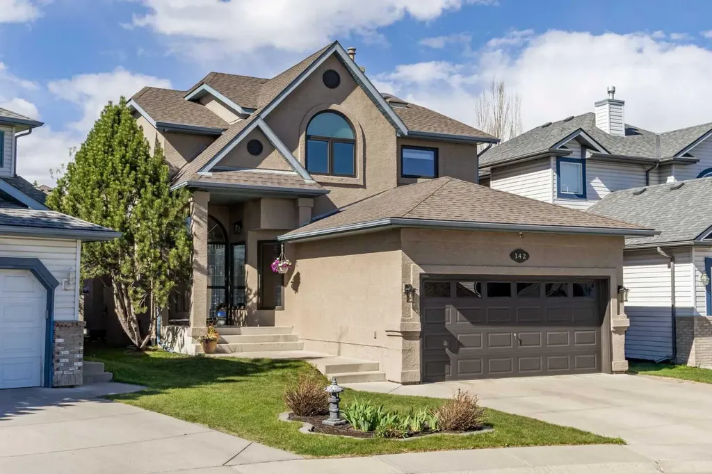 142 Sierra Nevada Green SW Calgary AB T3H3R2