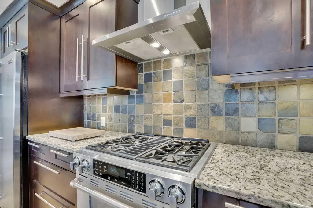 4120 16 Street SW Calgary AB T2T 4H6