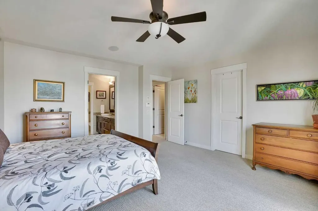 4120 16 Street SW Calgary AB T2T 4H6