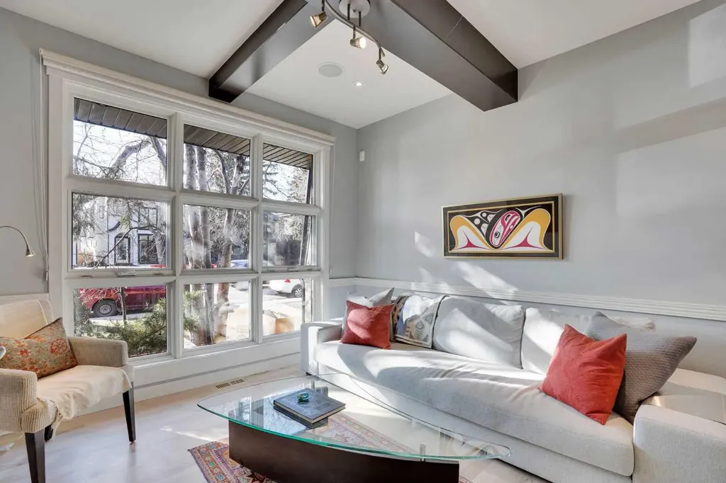 4120 16 Street SW Calgary AB T2T 4H6