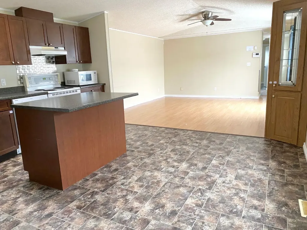 140 Cokerill Crescent Fort Mcmurray AB T9K 2J3