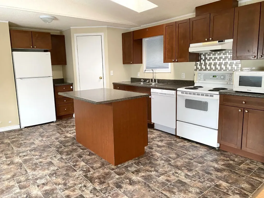 140 Cokerill Crescent Fort Mcmurray AB T9K 2J3