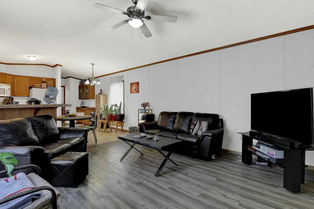 9730 120 Avenue Grande Prairie AB T8V 5H3