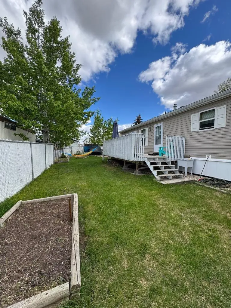 9730 120 Avenue Grande Prairie AB T8V 5H3