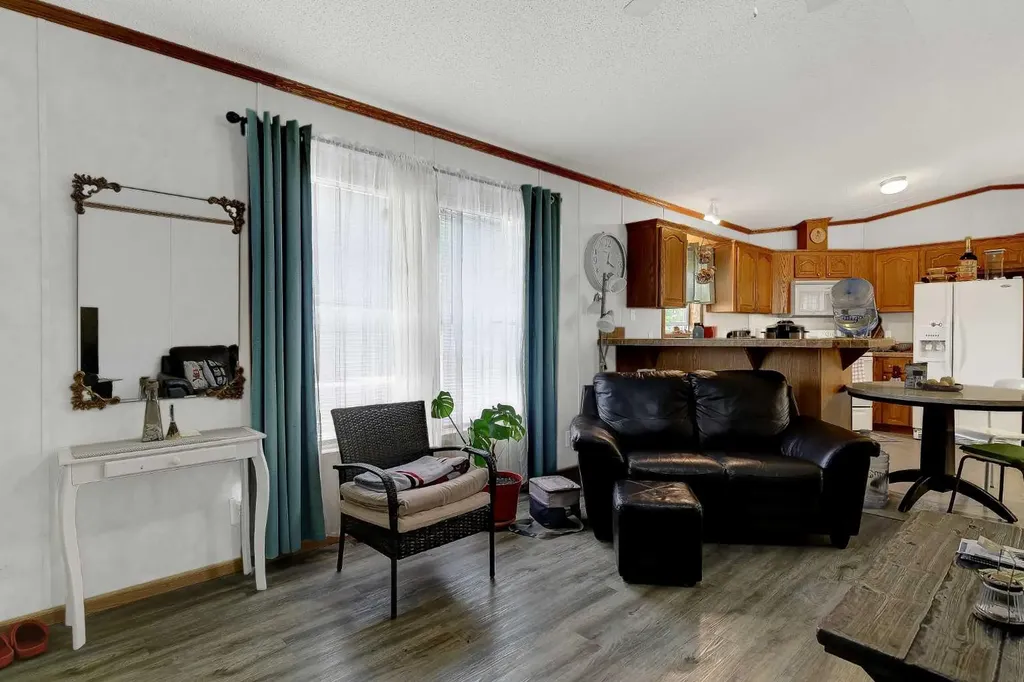 9730 120 Avenue Grande Prairie AB T8V 5H3