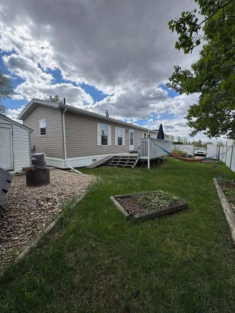9730 120 Avenue Grande Prairie AB T8V 5H3