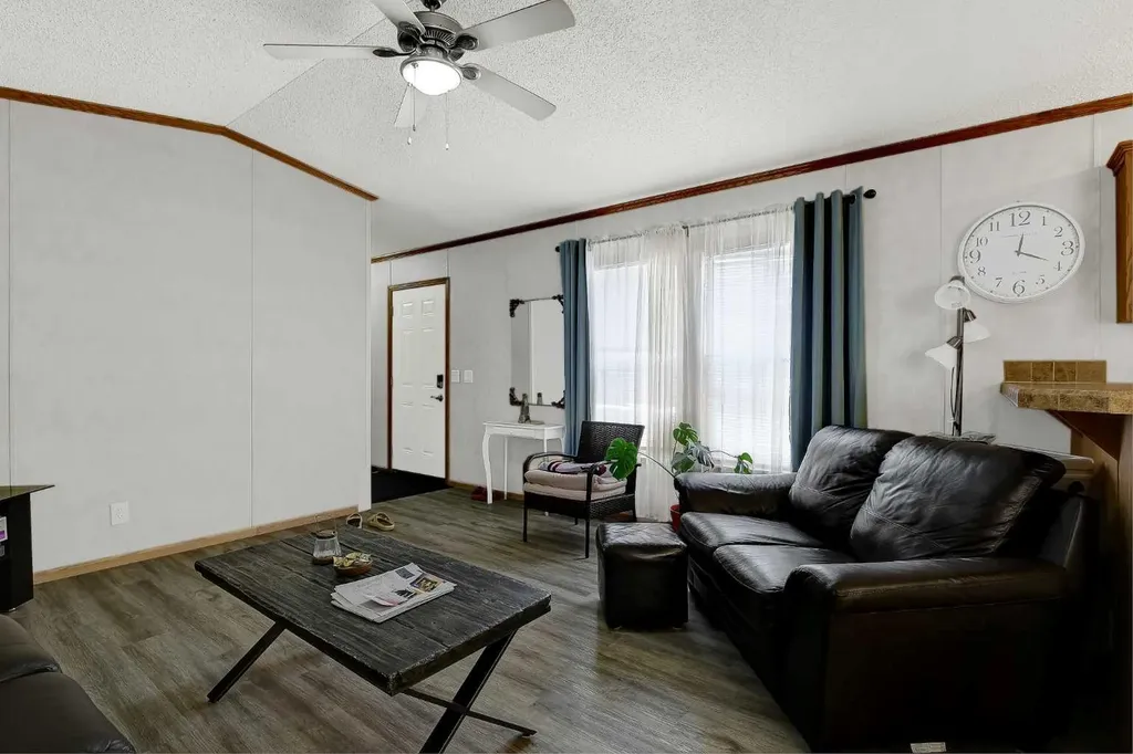 9730 120 Avenue Grande Prairie AB T8V 5H3