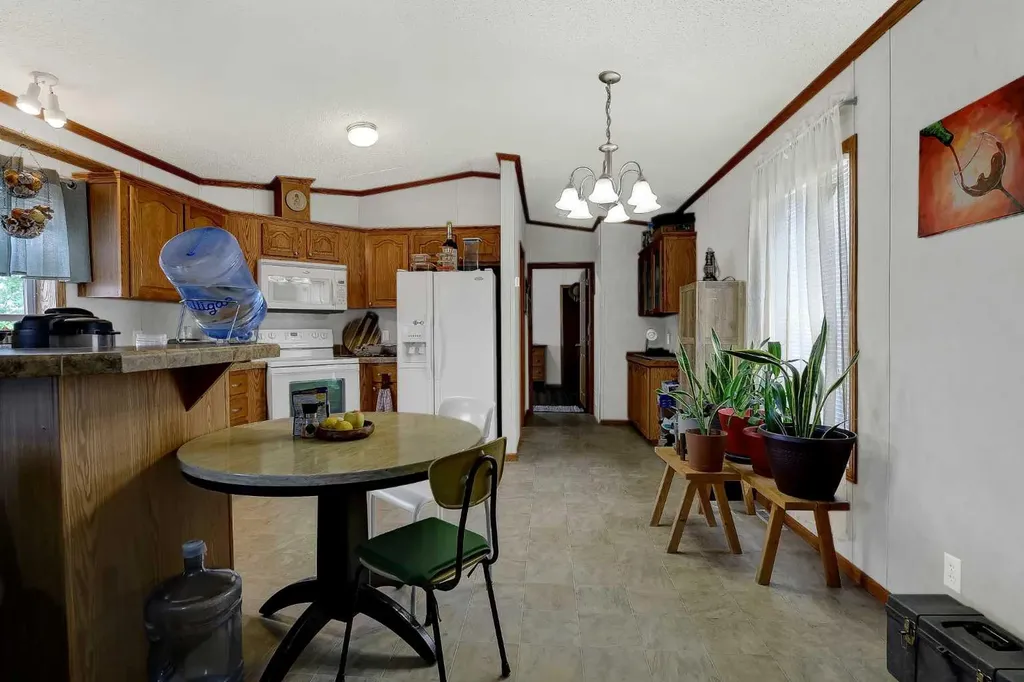 9730 120 Avenue Grande Prairie AB T8V 5H3