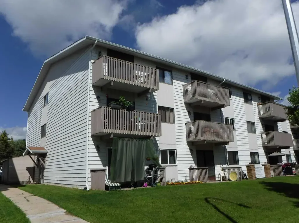 114 Mount Pleasant Drive Camrose AB T4V 2M7