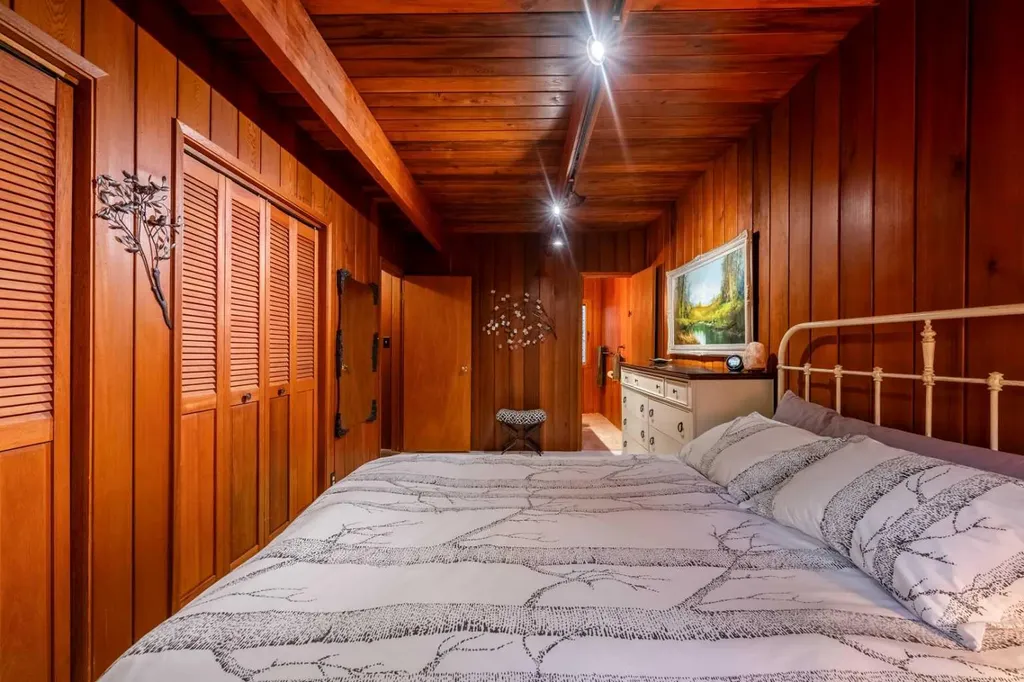 35 Echlin Drive Bragg Creek AB T0L 0K0