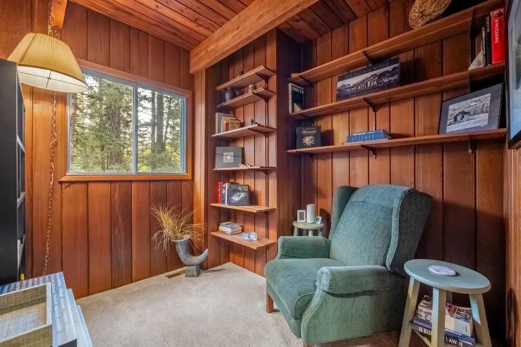 35 Echlin Drive Bragg Creek AB T0L 0K0