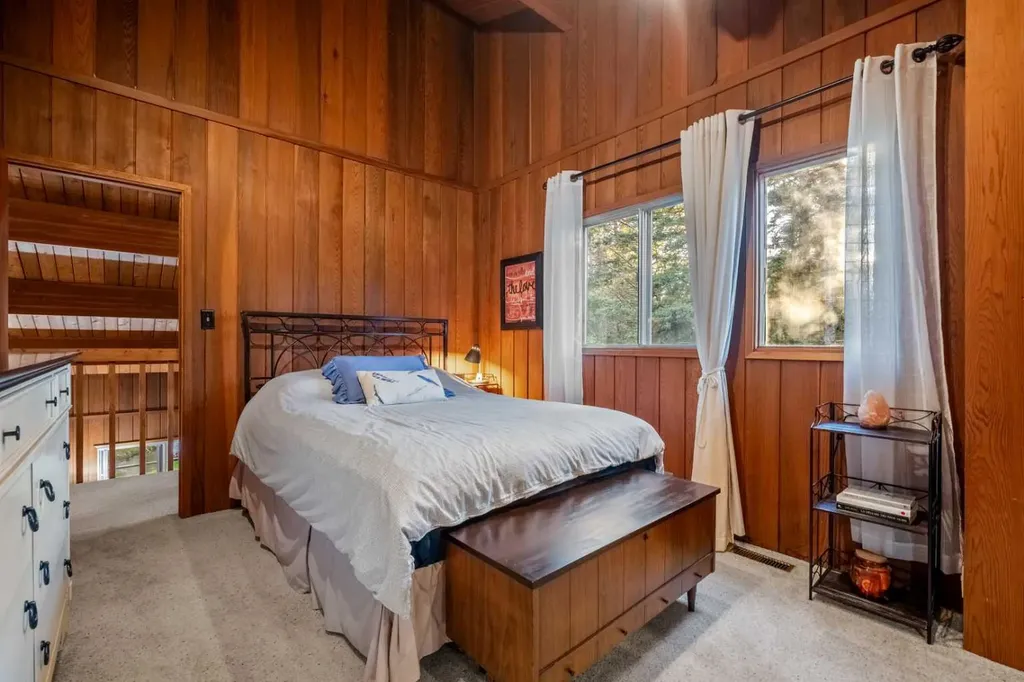 35 Echlin Drive Bragg Creek AB T0L 0K0