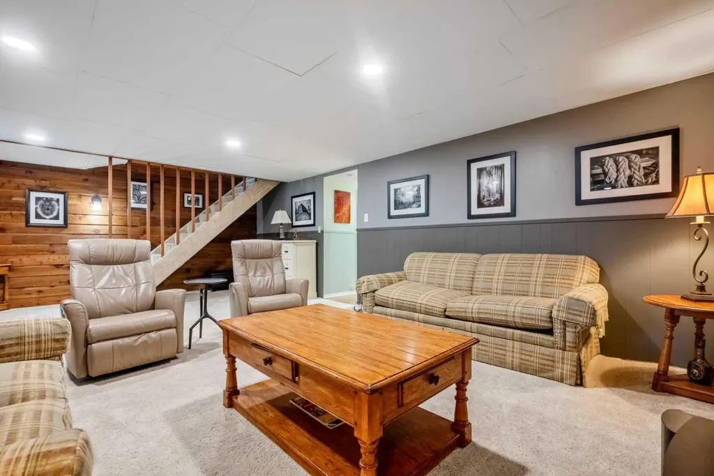 35 Echlin Drive Bragg Creek AB T0L 0K0