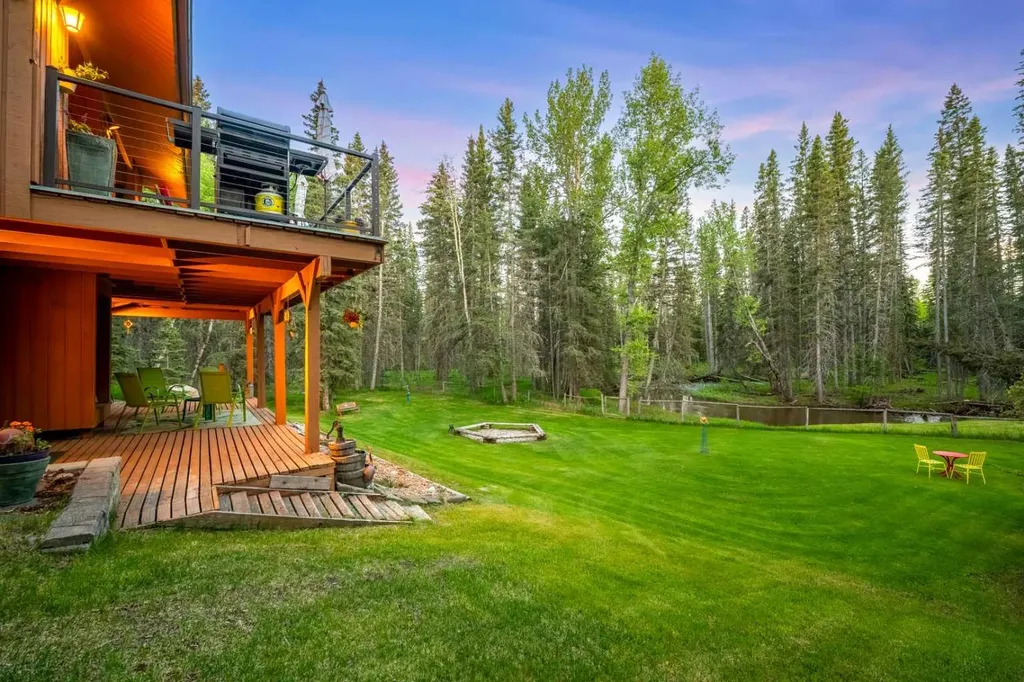 35 Echlin Drive Bragg Creek AB T0L 0K0