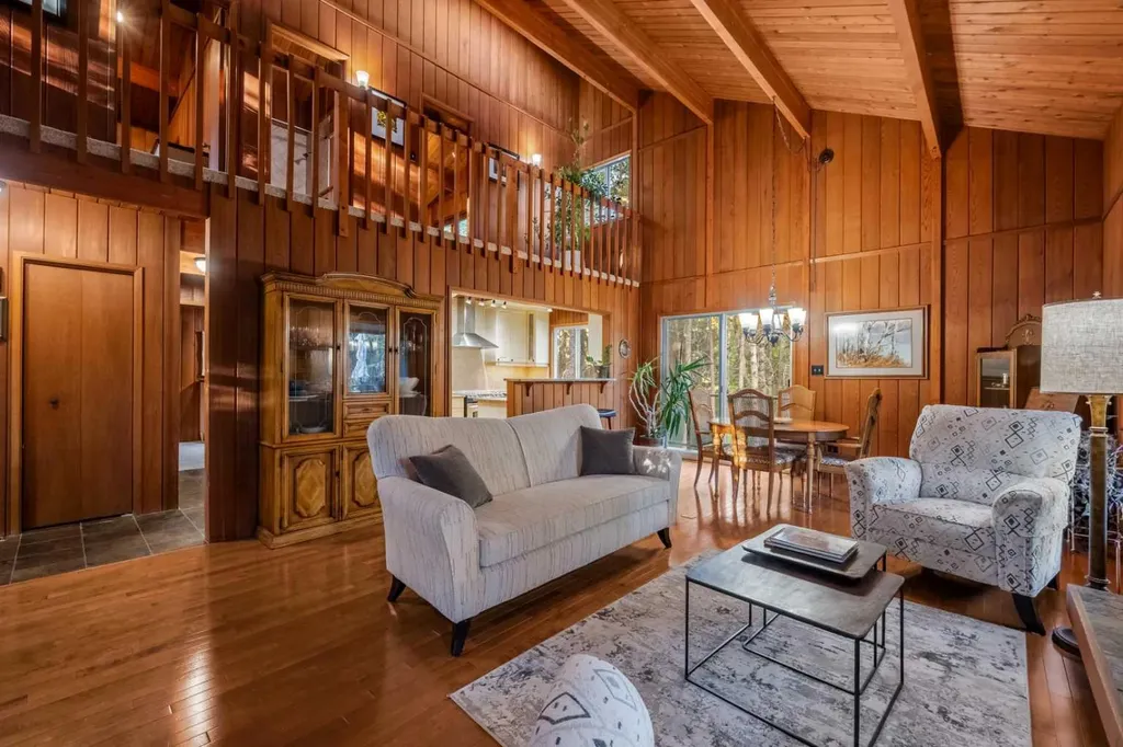 35 Echlin Drive Bragg Creek AB T0L 0K0