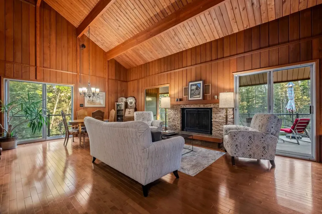 35 Echlin Drive Bragg Creek AB T0L 0K0