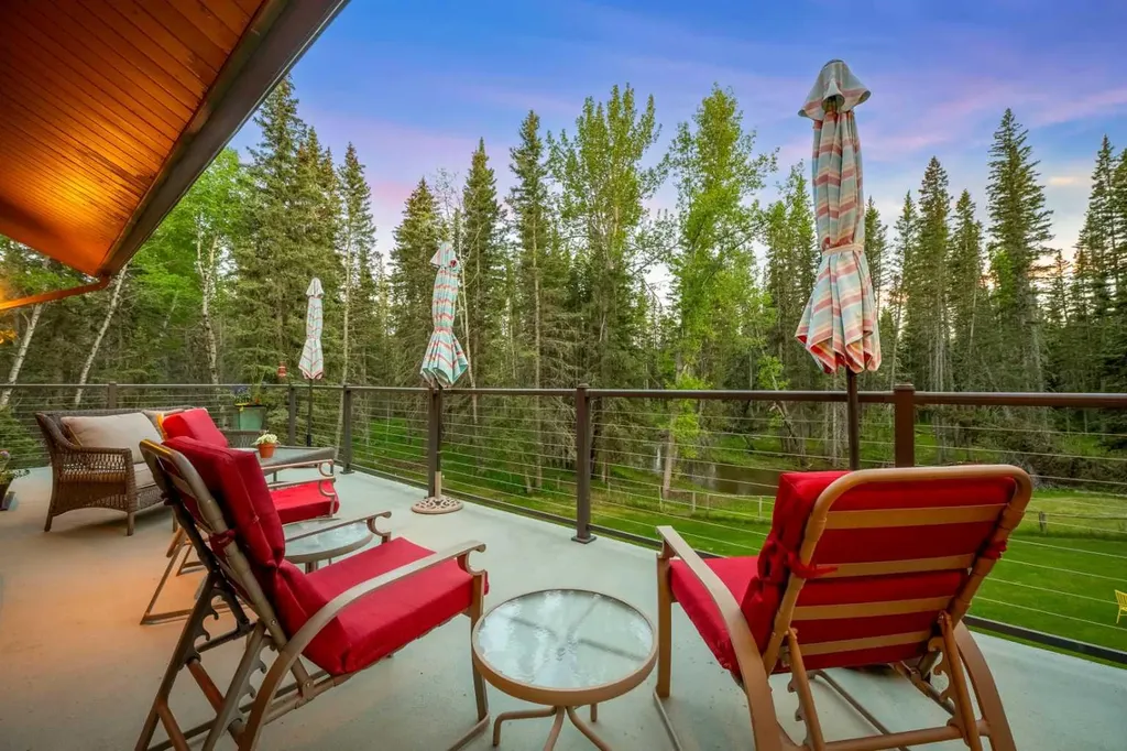 35 Echlin Drive Bragg Creek AB T0L 0K0