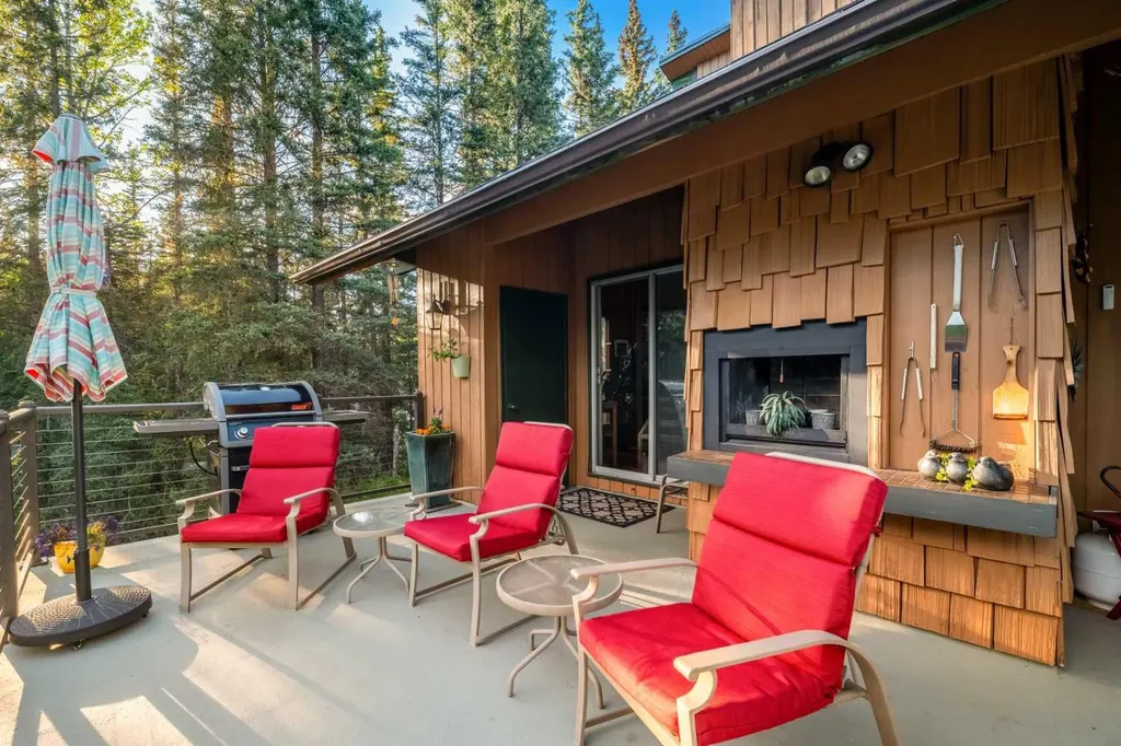 35 Echlin Drive Bragg Creek AB T0L 0K0