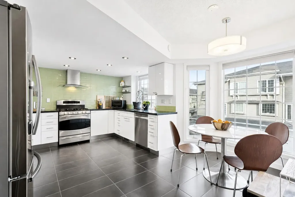 3437 42 Street NW Calgary AB T3A 2M7