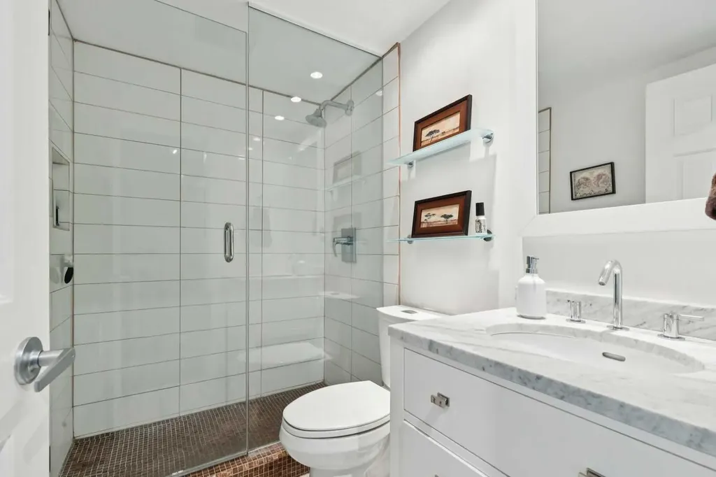 3437 42 Street NW Calgary AB T3A 2M7