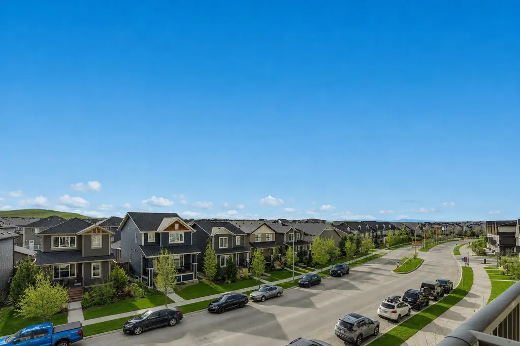 250 Fireside View Cochrane AB T4C 2M2