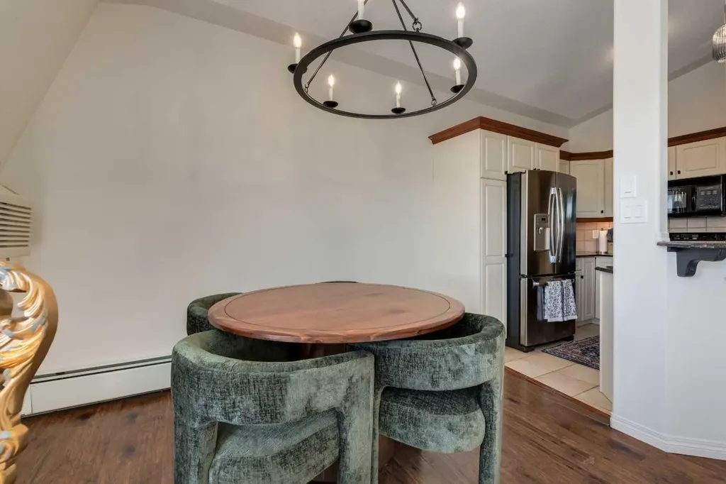 2419 Erlton Road SW Calgary AB T2S 3B5