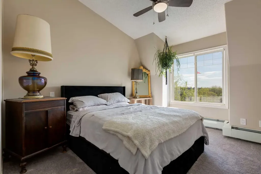 2419 Erlton Road SW Calgary AB T2S 3B5