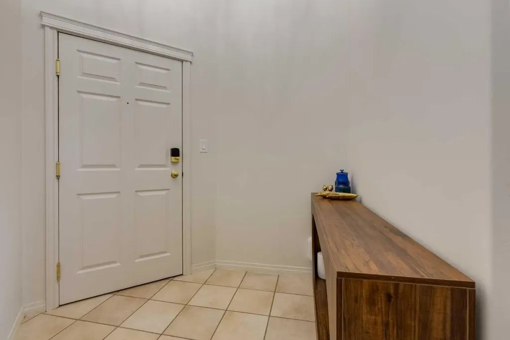 2419 Erlton Road SW Calgary AB T2S 3B5