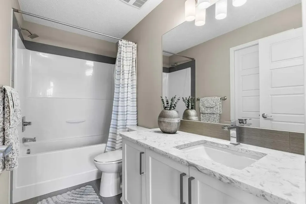6603 New Brighton Avenue SE Calgary AB T2Z 5E5