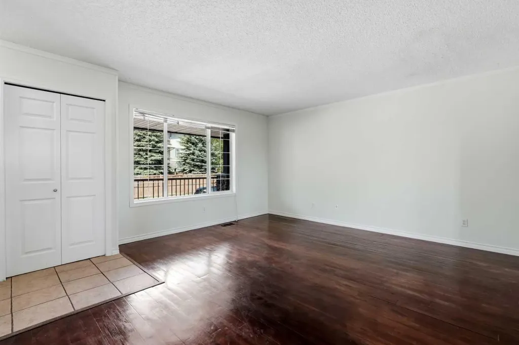 249 Citadel Point NW Calgary AB T3G 5L2