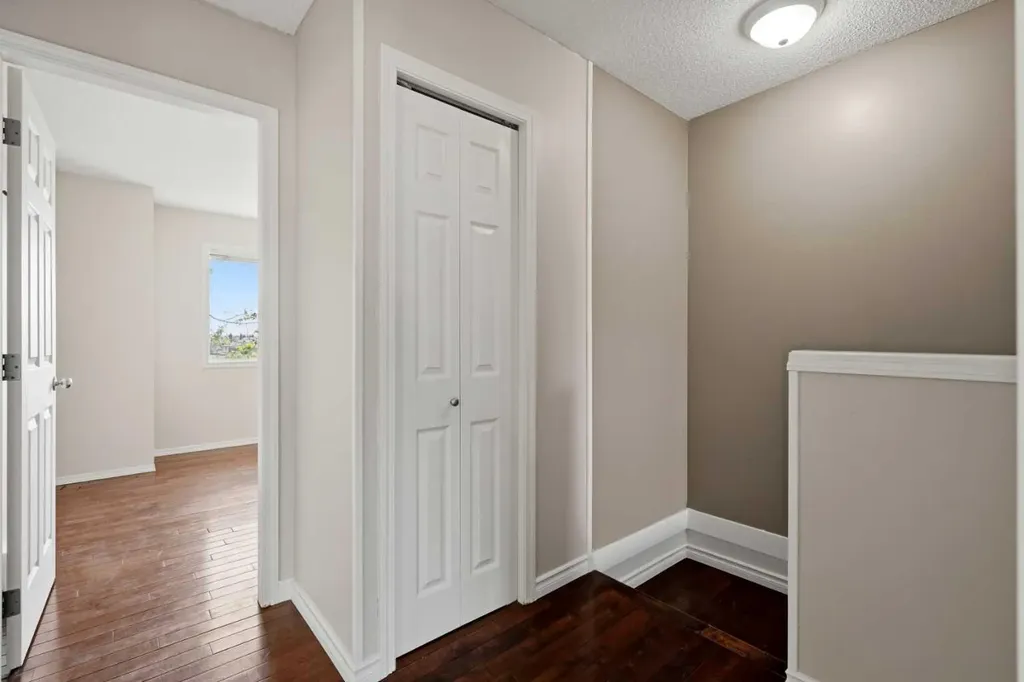 249 Citadel Point NW Calgary AB T3G 5L2