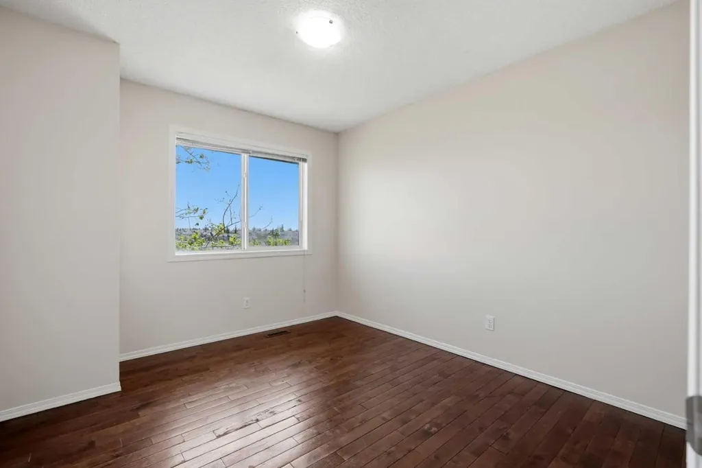 249 Citadel Point NW Calgary AB T3G 5L2