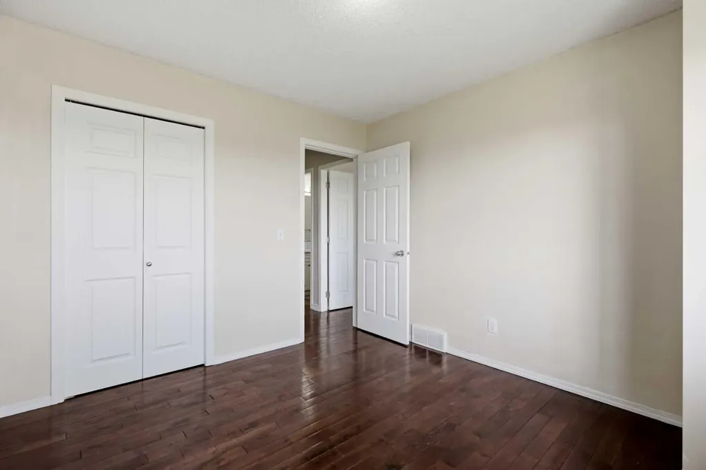 249 Citadel Point NW Calgary AB T3G 5L2