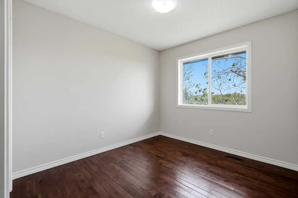 249 Citadel Point NW Calgary AB T3G 5L2