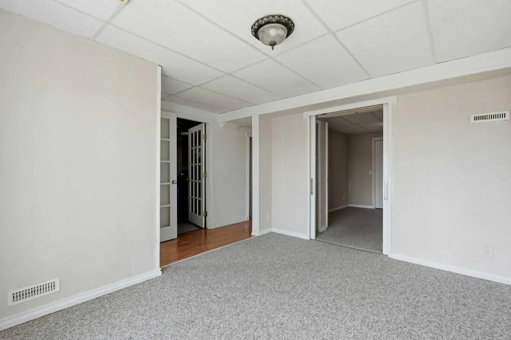 249 Citadel Point NW Calgary AB T3G 5L2