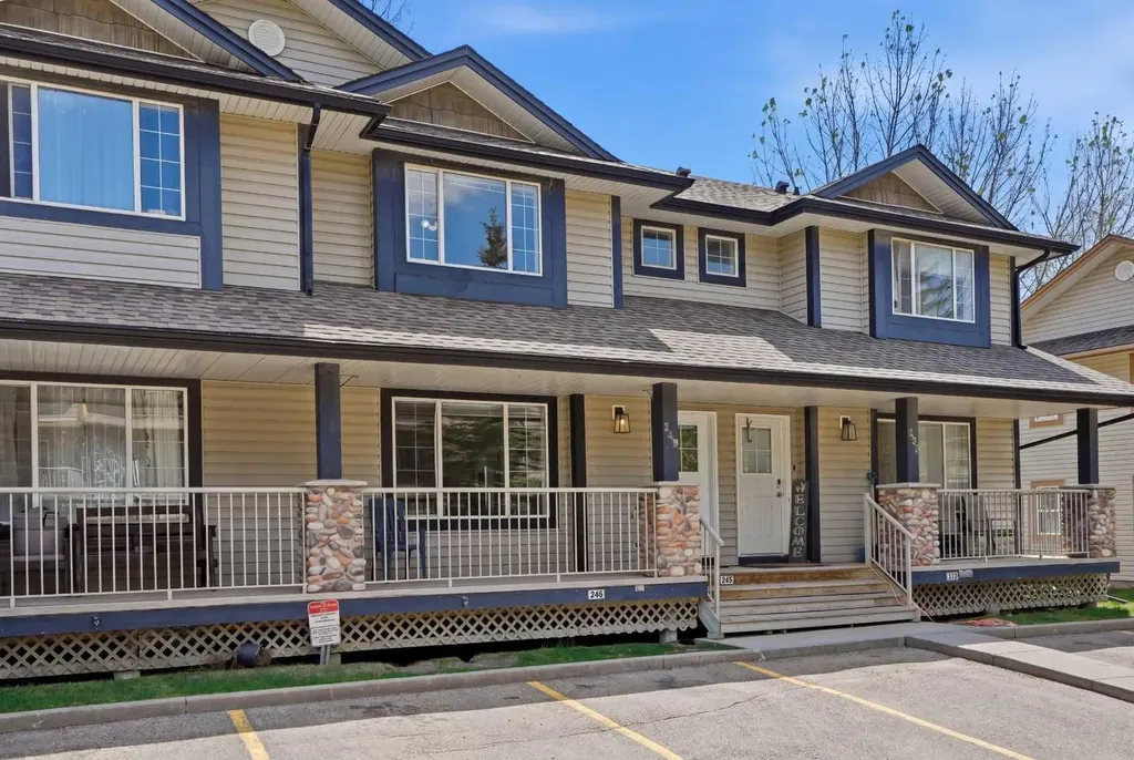 249 Citadel Point NW Calgary AB T3G 5L2