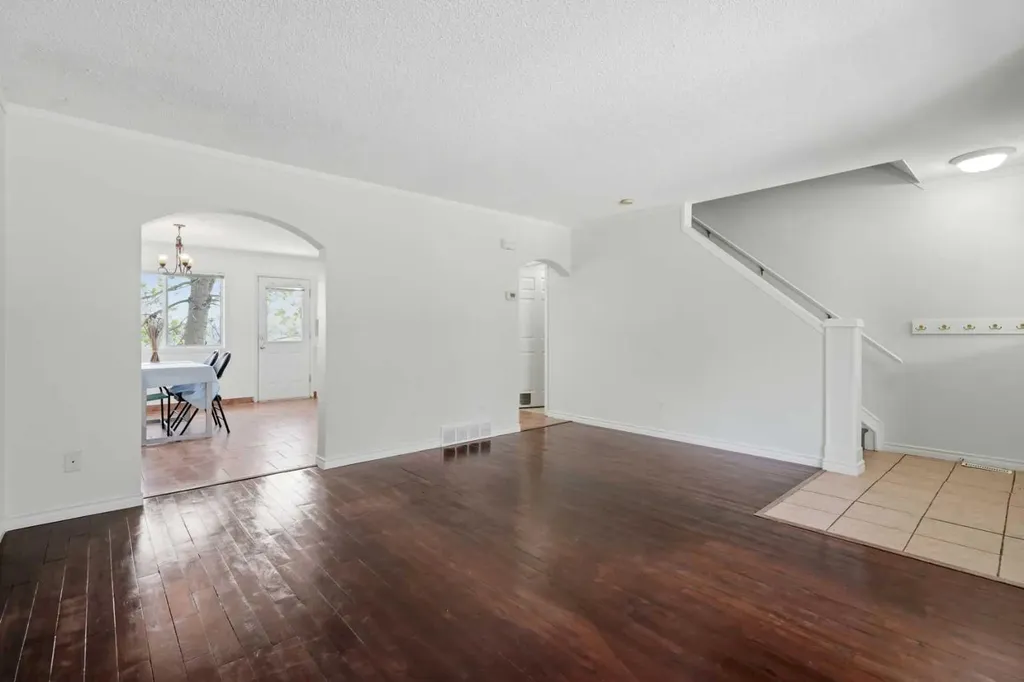 249 Citadel Point NW Calgary AB T3G 5L2