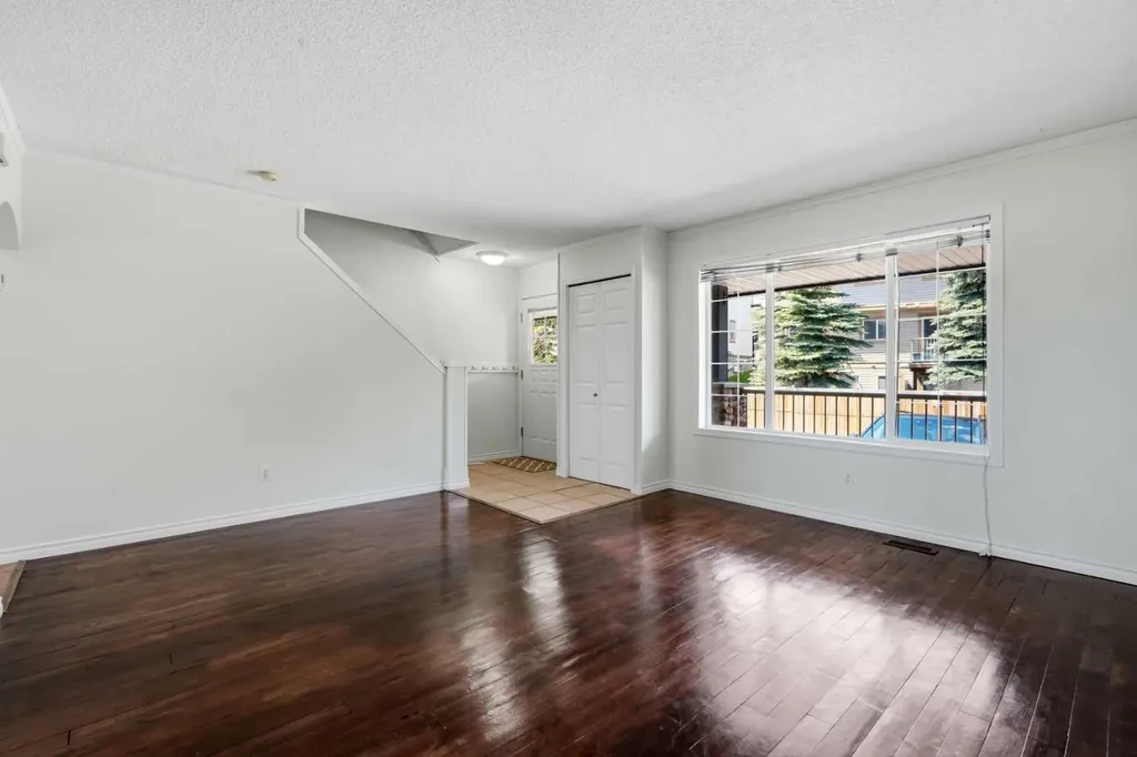 249 Citadel Point NW Calgary AB T3G 5L2