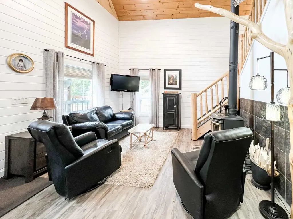 2 Key Cove 2nd Street Joussard AB T0G 1J0