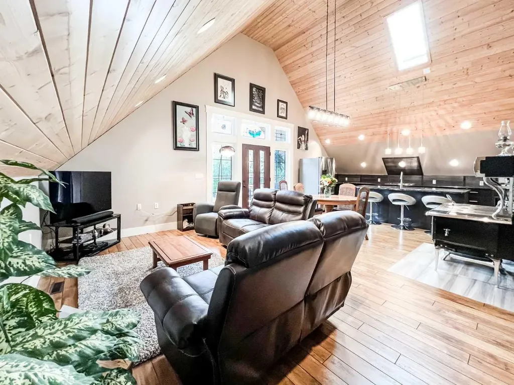 2 Key Cove 2nd Street Joussard AB T0G 1J0