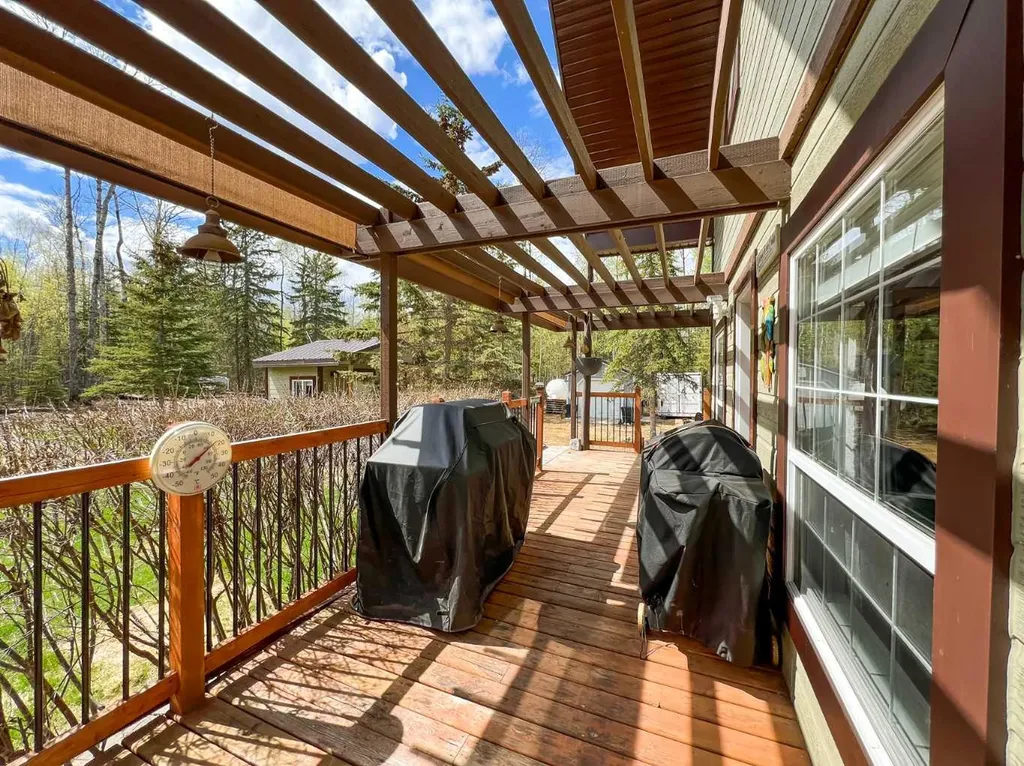 2 Key Cove 2nd Street Joussard AB T0G 1J0