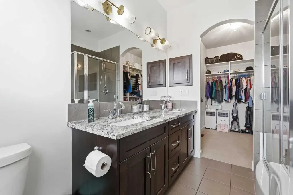 86 Cougar Ridge Landing SW Calgary AB T3H 0X8