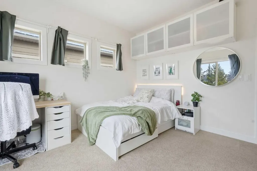 86 Cougar Ridge Landing SW Calgary AB T3H 0X8