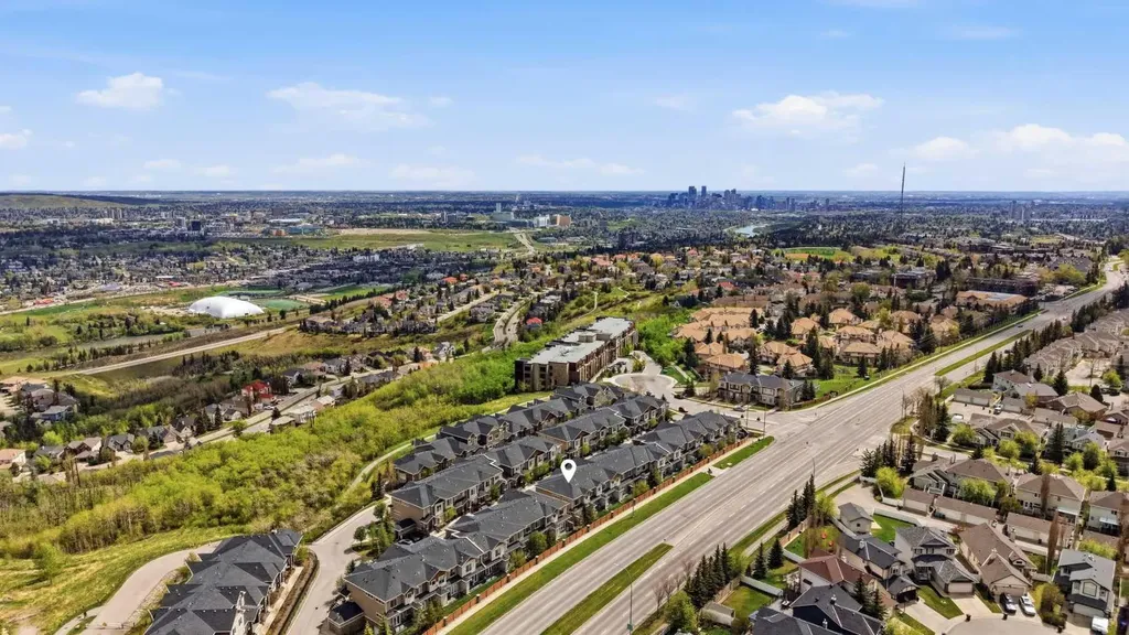 86 Cougar Ridge Landing SW Calgary AB T3H 0X8