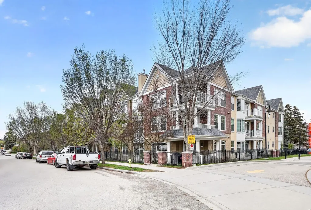 3650 Marda Link SW Calgary AB T2T 6G9