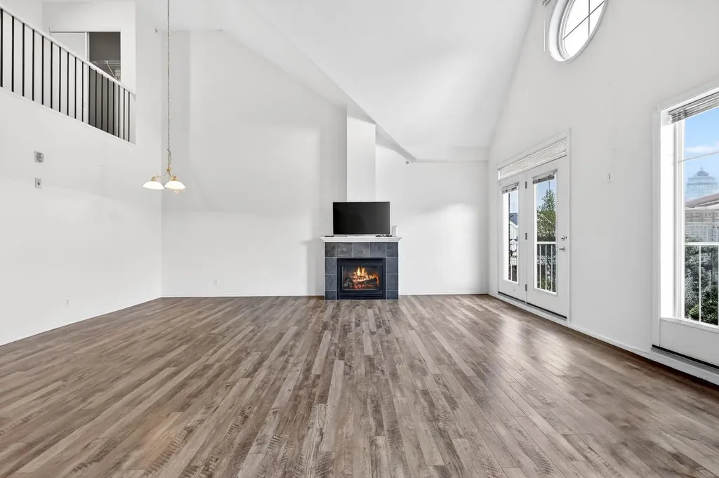 3650 Marda Link SW Calgary AB T2T 6G9