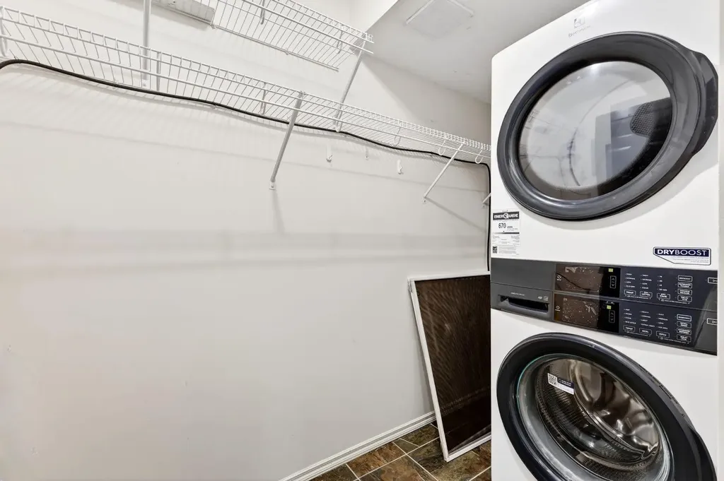 3650 Marda Link SW Calgary AB T2T 6G9