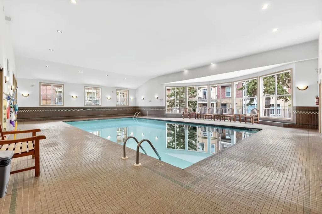 3650 Marda Link SW Calgary AB T2T 6G9